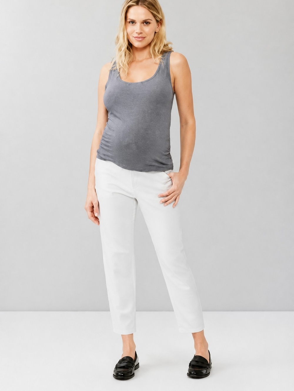 NWT GAP Maternity Under Belly White Cropped Ankle Pants Sz XS